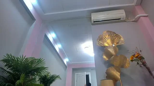Cupcake_Izzy live cam
