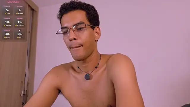 Pikashu7u7 live cam