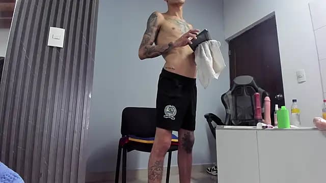logan-wollf live cam