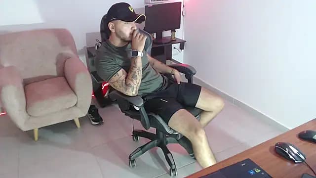Thiago_420 live cam