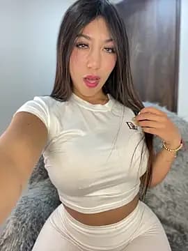 MiaJones21 live cam