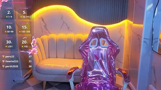 Clhoe_b live cam