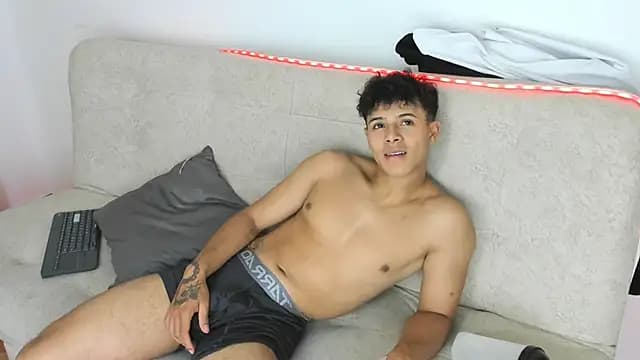 _Alex_Colton live cam