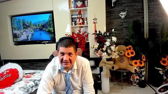SpartacusDaddy48 live cam