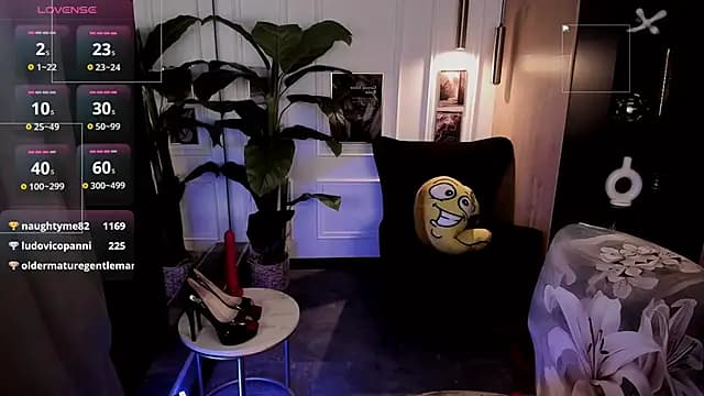 YolandaKiss live cam