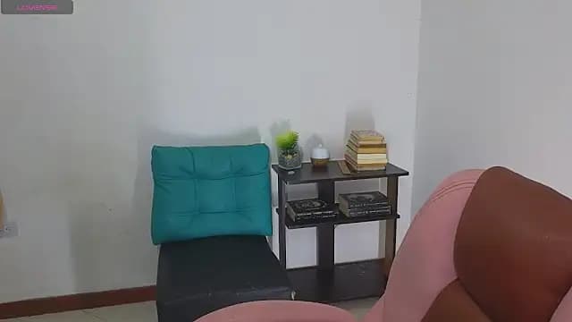 atenea_02_love live cam on Stripchat