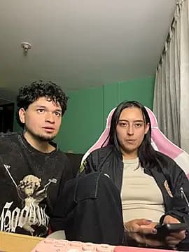 hotlatinocouple__ live cam