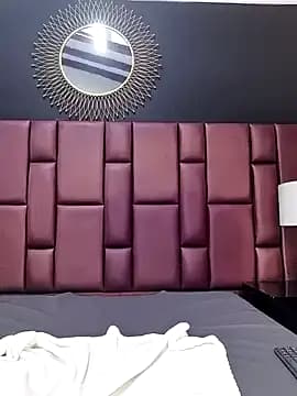 OliviaBurning live cam