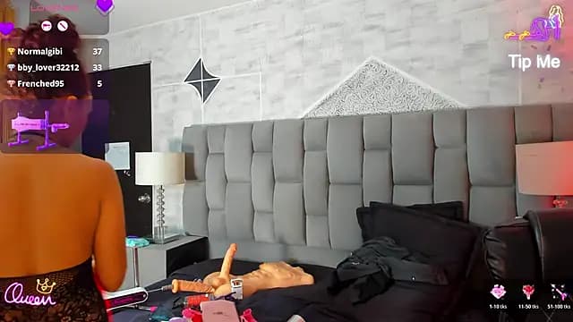 DalayMoore live cam