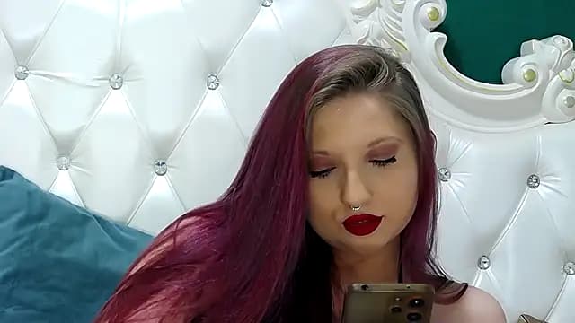 ArielBurn live cam on Stripchat