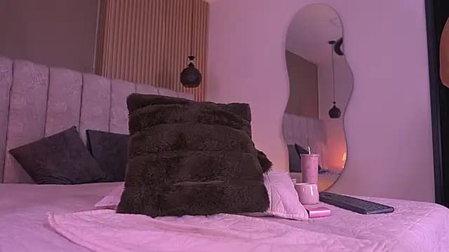 sam_lewins live cam