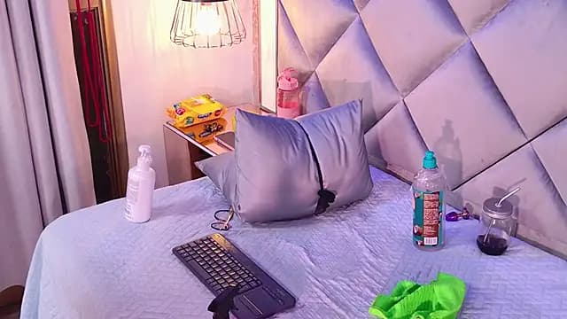 crystal_gilton live cam