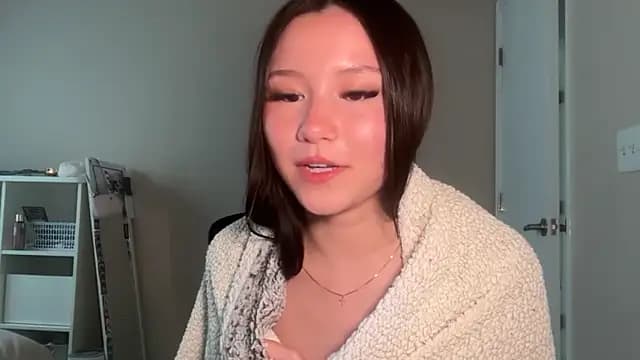 luvvivii live cam