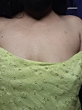 Nisha027 live cam