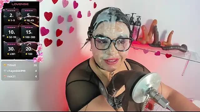 Alanna-sloppy live cam