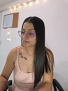 Coralinne__ live cam
