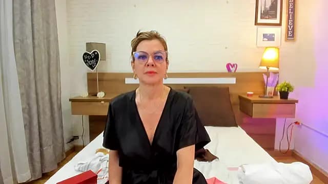 JenniferAuriston live cam