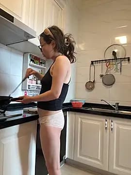 chick-888 live cam