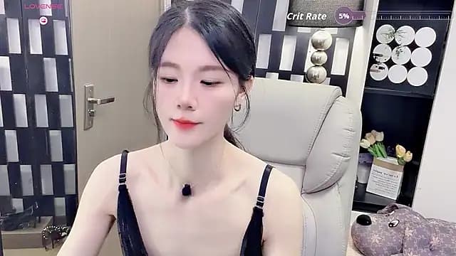 Yueyue-MM live cam