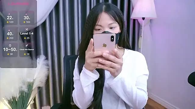 Lu_Ly22 live cam