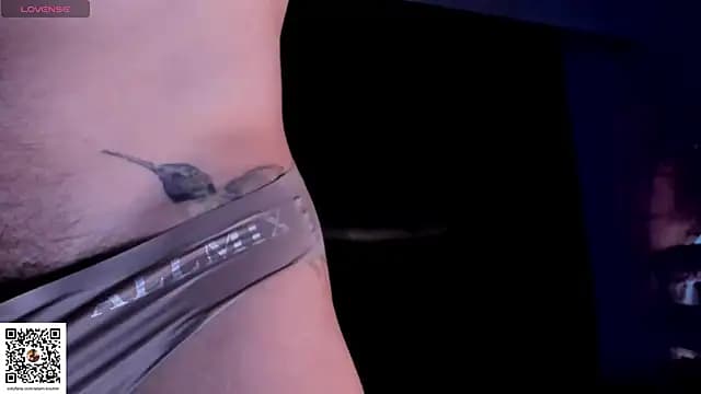 ADAM_BOUTON_ live cam