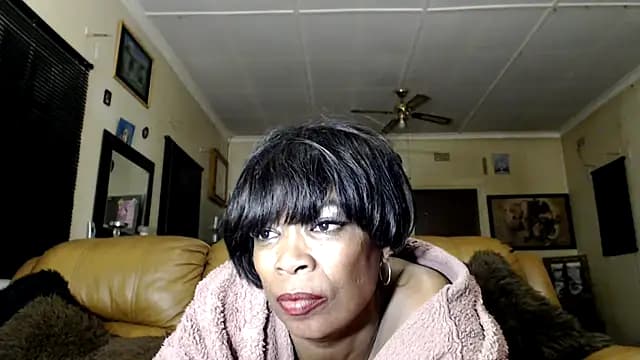 Gucci_Bx live cam
