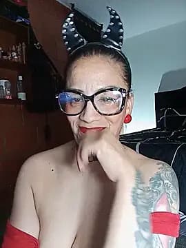 Taylor-hardcore live cam