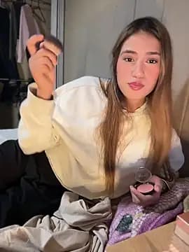 romyamo live cam
