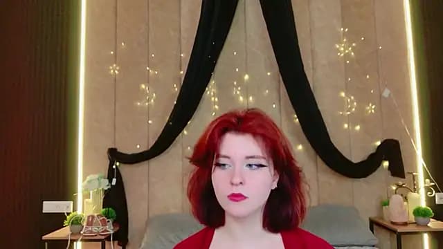 Milana_Bold live cam