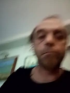 Toni13_1983 live cam