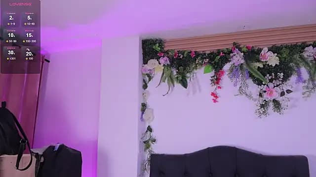 alix_bay live cam