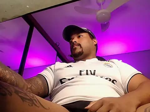 Ale_Mineiro live cam