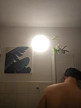 Taycanman69 live cam