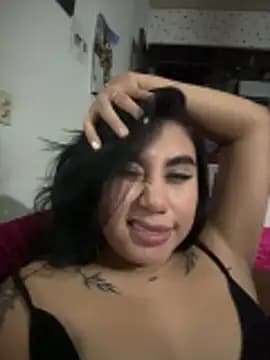 Sophie_Dreamss live cam on Stripchat
