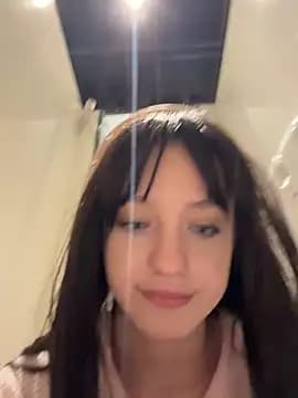 MiaTee live cam