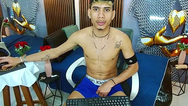 Skinny_cute_Alyer live cam