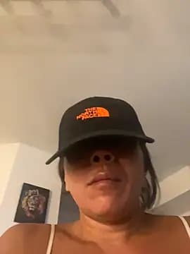 CamGirlBootyToes live cam