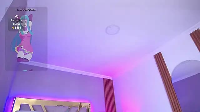 Tiffany_Valentiine live cam