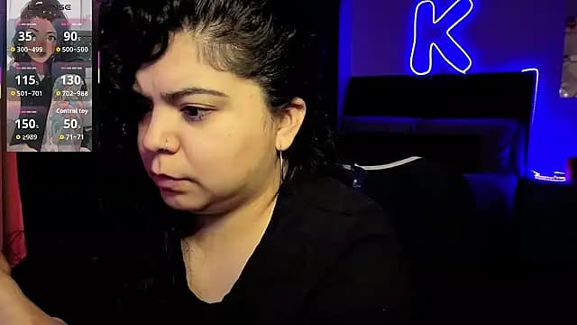 kimmiakiss22 live cam