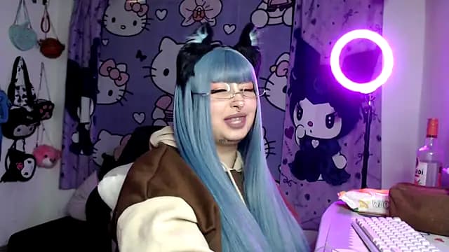 lussyevans24 live cam