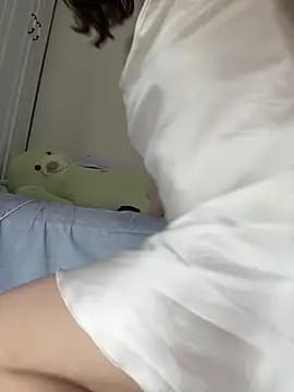 chick-888 live cam