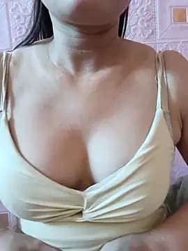 Snack-big live cam on Stripchat