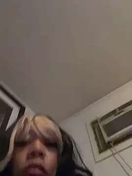 BlackPinayPussy live cam