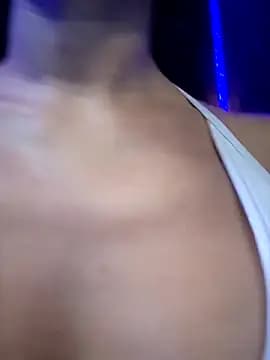 Izabella_Bella live cam