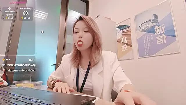 KKMM168 live cam