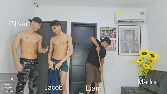 Voyeurism_guyss live cam