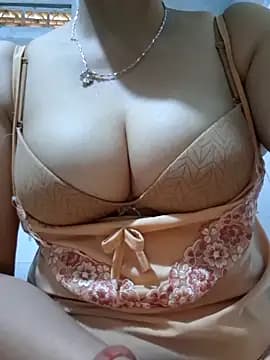 Nana-bar live cam