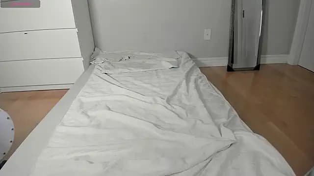 Jiwooe live cam
