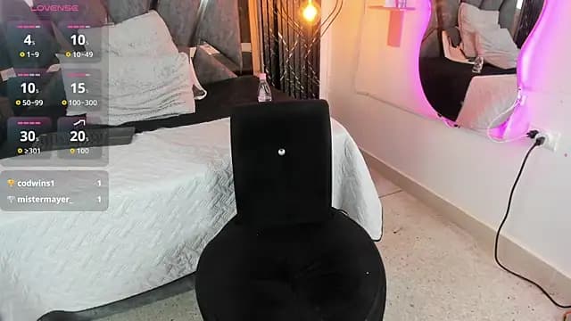 Miia_Deluxe live cam