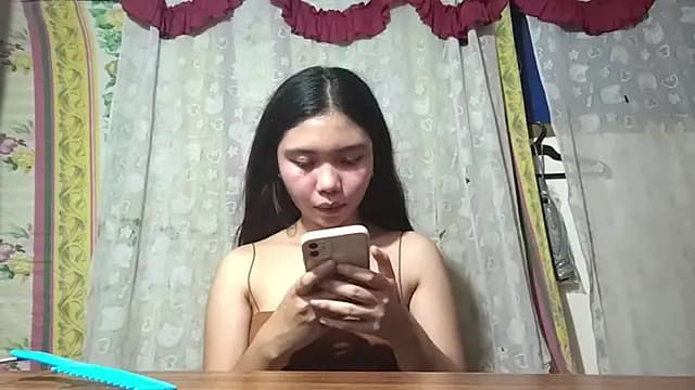 RegenaKhanponaphan live cam